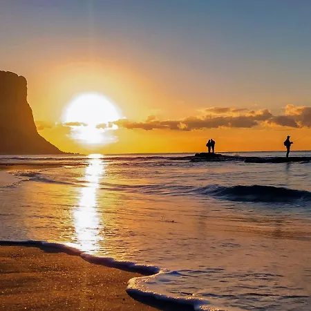 Roque By Interhome Кальпе